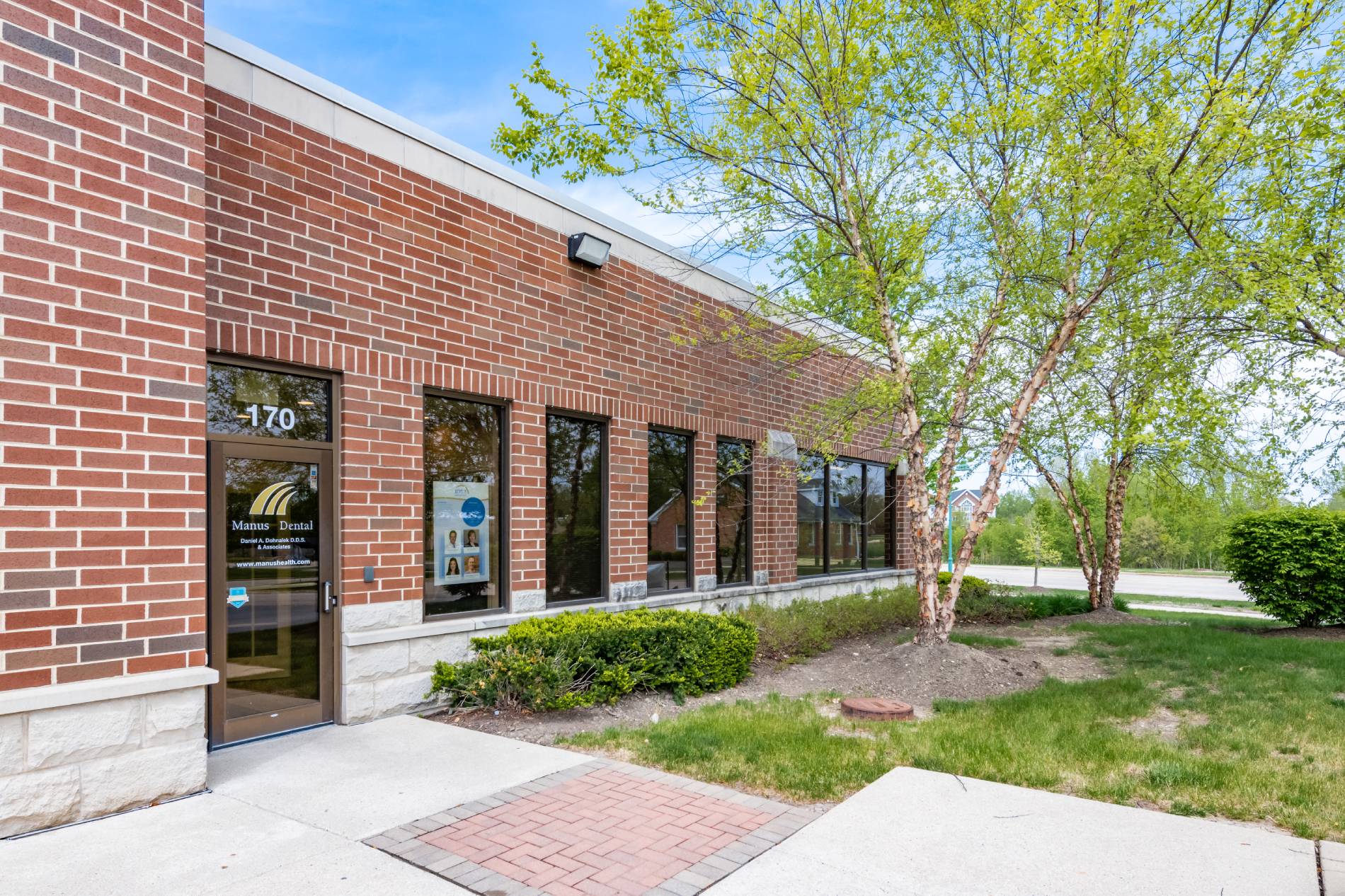 Dentist in Lake Zurich, IL Manus Dental